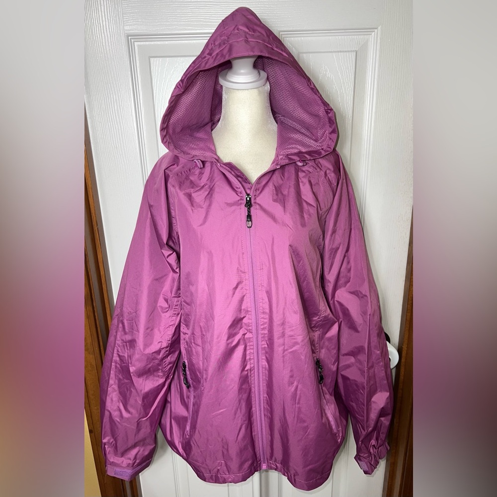 (READ) Women’s Rain Jacket Windbreaker Lightweight Zippered Pockets Purple M